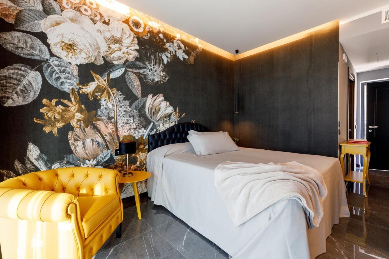 Deville & Hotel Costermano